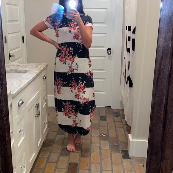 Dresses & Skirts - long dress